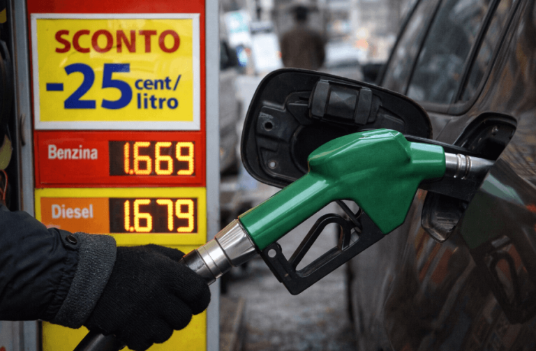 Decreto carburanti 2026: taglio delle accise e misure contro il caro-benzina Decreto carburanti 2026: taglio delle accise e misure contro il caro-benzina