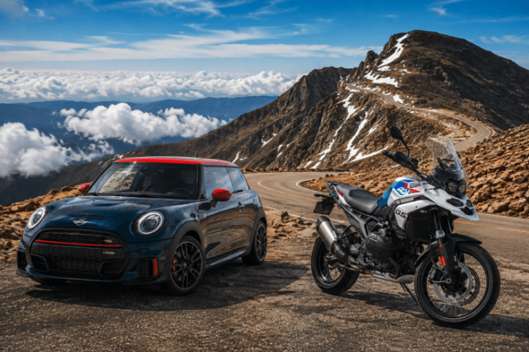 Pikes Peak tra BMW e Mini: viaggio sulla montagna simbolo del motorsport americano